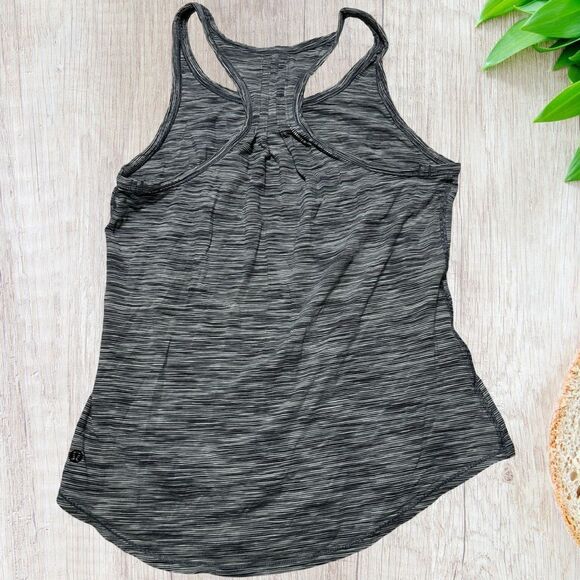 Lululemon Yogi Everyday Tank EST SIZE 8 NO SIZE TAG Black White Athletic‎ Sporty - Picture 3 of 7